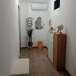 Cozy T2 Chaleureux Neuf 15 Min Proche De La דירה Pia