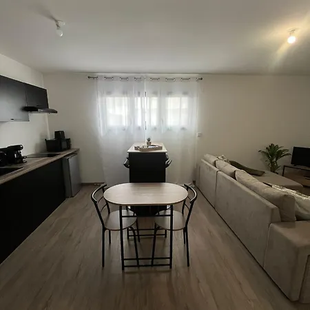Cozy T2 Chaleureux Neuf 15 Min Proche De La Апартаменты