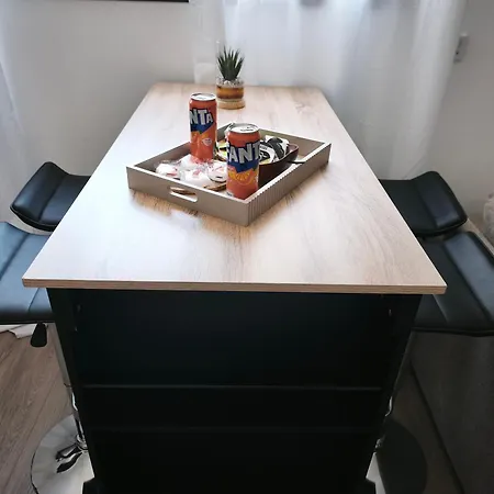 Cozy T2 Chaleureux Neuf 15 Min Proche De La