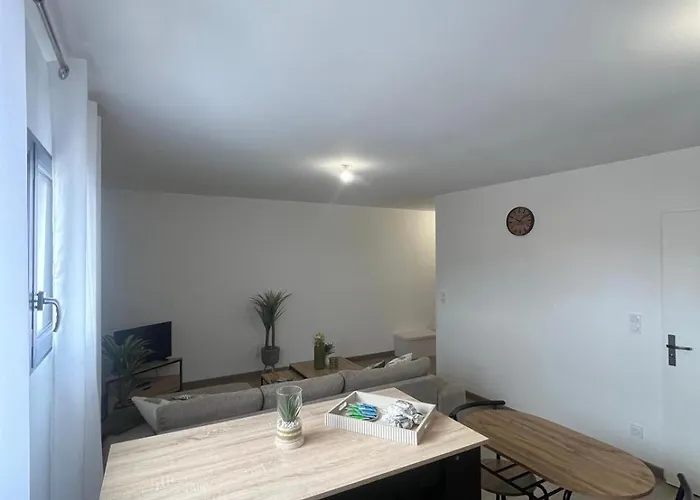 Cozy T2 Chaleureux Neuf 15 Min Proche De La Apartment *